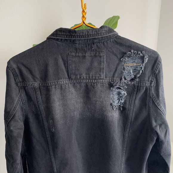 SOLD- ZARA DISTRESSED DEMIM JACKET - Picture 5 of 8